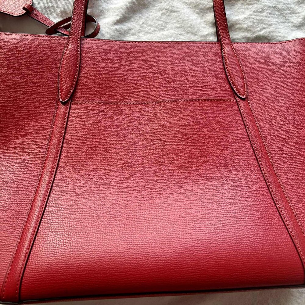 NWOT Kate Spade Red Cara Large Pebbled Leather Zip-Top Tote – US One Size - Picture 4 of 11